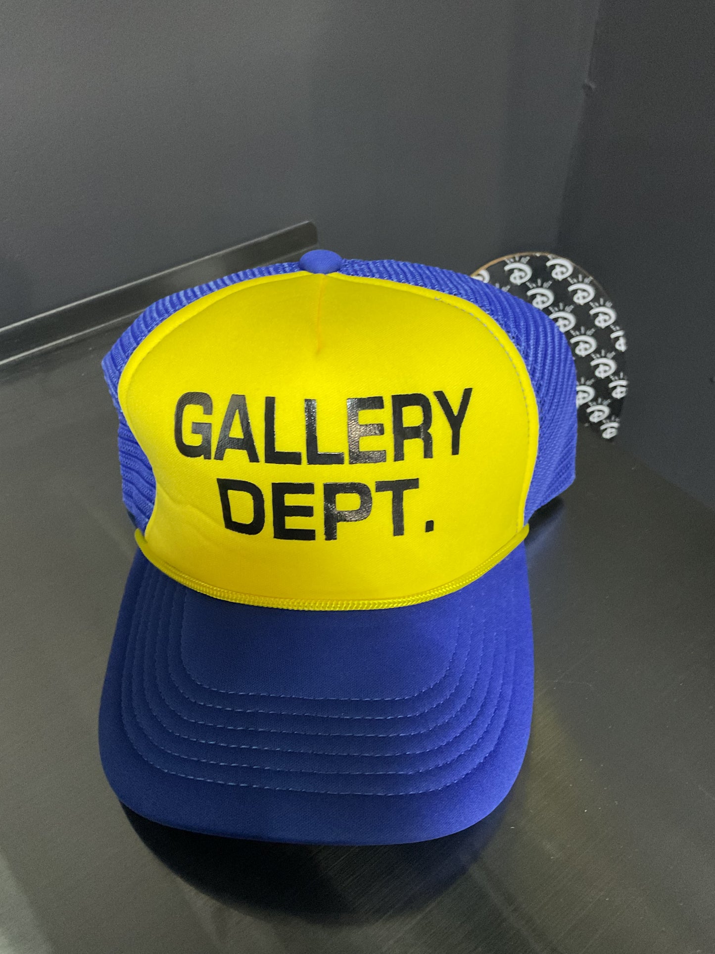 Gallery Dept. Yellow.Blue